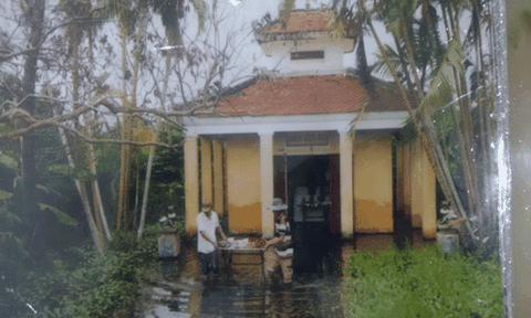 Tan hoang ngôi đền 200 năm tuổi ở Cần Thơ