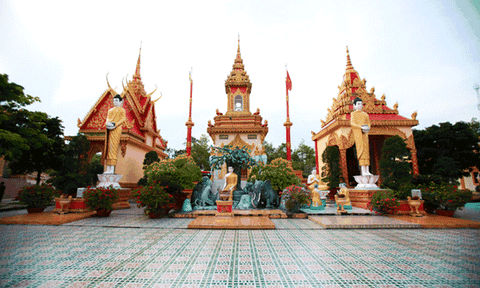 Khám phá ngôi chùa với kiến trúc đặc biệt ở Bạc Liêu