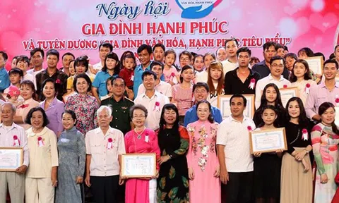 Tuyên dương 100 gia đình hạnh phúc tiêu biểu