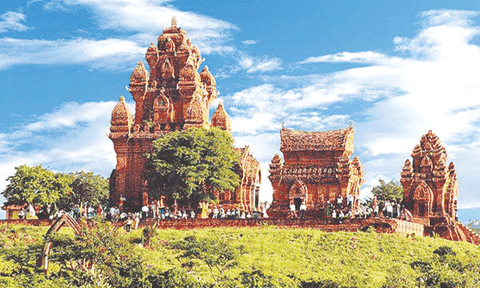 Tháp Chăm vốn quí di sản Việt Nam
