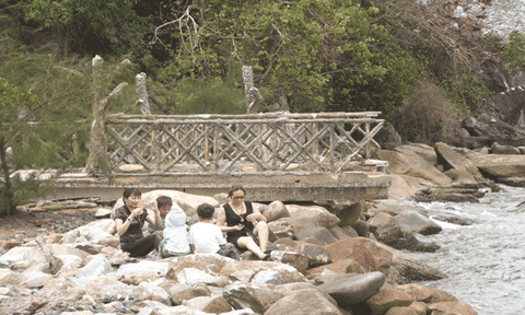 Khám phá hòn Đá Bạc ở Cà Mau