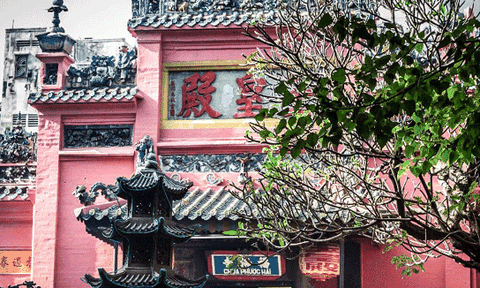 Nhà truyền thống của người Hoa ở TP. Hồ Chí Minh