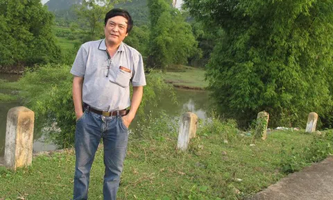 Giới thiệu bài thơ "Tình khúc tự ru" của Phan Hữu Sinh