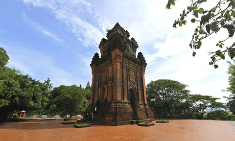 Khám phá di tích Quốc gia đặc biệt Tháp Nhạn