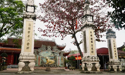 Một vài ý kiến về câu đối tại Tam Quan đề ông Hoàng Mười