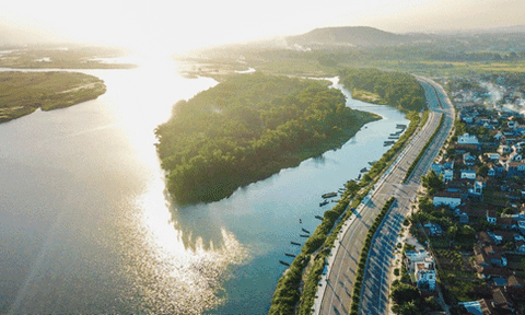 Quảng Ngãi: Điểm đến mới của dòng vốn đầu tư tại miền Trung