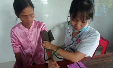 Hội CCB Quảng Điền phối hợp khám chữa bệnh cho hội viên