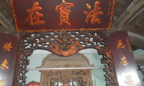 Minh văn của tiến sĩ Bồi Tụng Nguyễn Công Đổng ở Văn Miếu phủ Vĩnh Tường