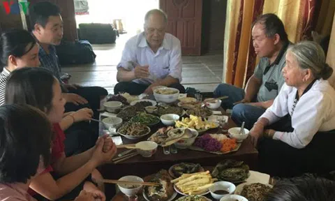 Vui Tết xíp xí với người Thái Trắng ở Tây Bắc