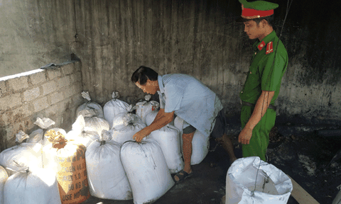 Hà Tĩnh: Phát hiện hơn 5 tạ mỡ bò không rõ nguồn gốc xuất xứ