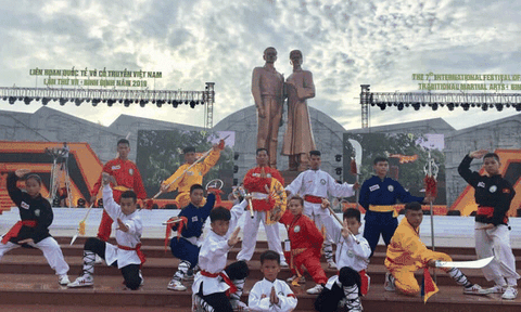 Liên hoan “Tinh hoa Võ Việt quốc tế” lần thứ II tại Bình Định
