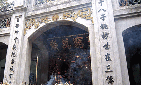 Thơ Đường luật của hai tác giả nữ thời Lý (*)