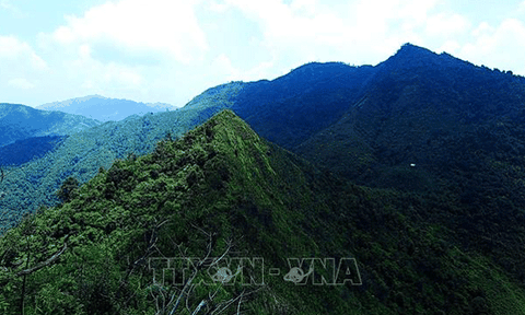 Khám phá đỉnh Pú Huốt - Mường Phăng