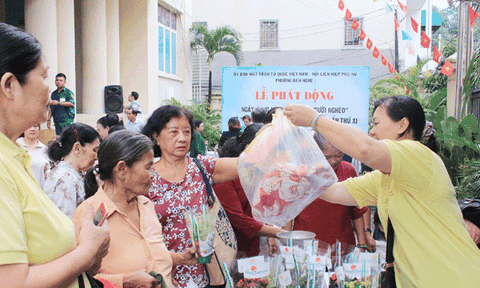 Phường Bến Nghé với chương trình "Chung tay vì người nghèo"