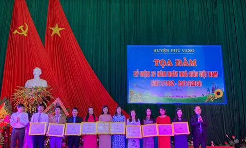 Huyện Phú Vang, TT Huế: Kỷ niệm ngày Nhà giáo Việt Nam