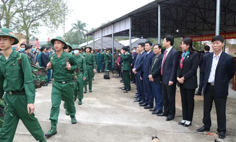 Trên 400 tân binh Vĩnh Tường lên đường nhập ngũ