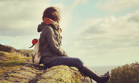 Giới thiệu bài thơ "Xẻ mạch trời" của tác giả Nguyên Như 