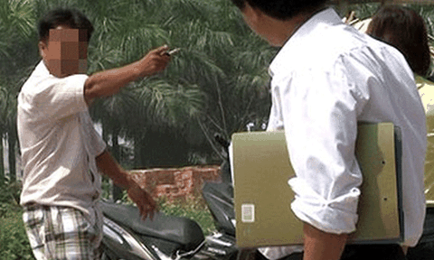 "Là nhà báo thì không được run tay, cùn bút trước thế lực xấu”