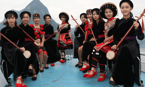 Bảo tồn phát huy giá trị văn hóa gắn với phát triển du lịch ở Na Hang