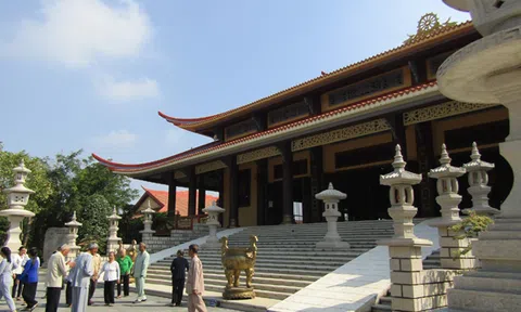 Vãn cảnh các thiền viện Trúc Lâm ở miền Tây Nam Bộ