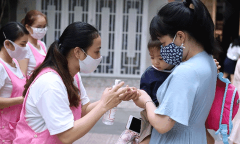 Sữa học đường giúp phụ huynh nhẹ gánh hơn với lợi ích kép