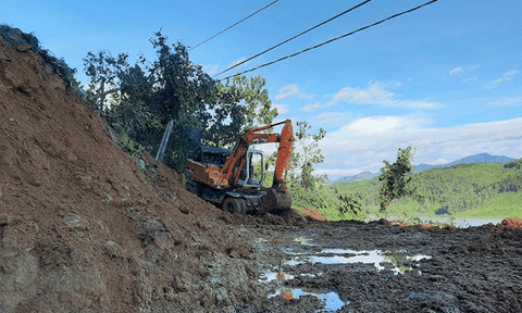 16 thi thể được tìm thấy trong 2 vụ sạt lở đất tại Quảng Nam