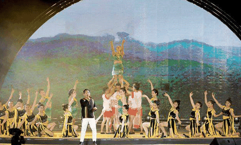 Bế mạc Lễ hội văn hóa thổ cẩm Việt Nam lần thứ 2 