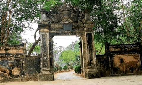 Đền Đức Hoàng - Vọng cùng thời gian