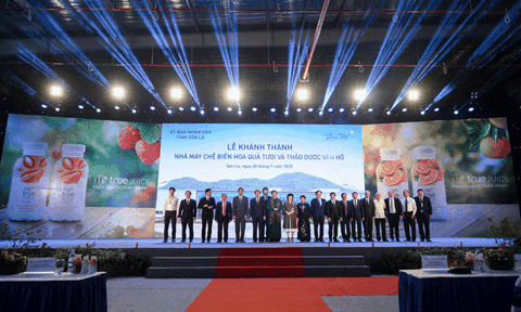 Nông nghiệp công nghệ cao giúp các vùng đất ghèo đơm hoa kết trái