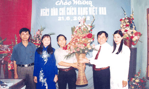 Luyến tiếc và tự hào