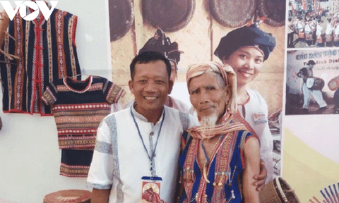 Ngày xuân, kể chuyện về những người giữ hồn văn hóa Chăm