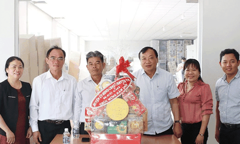 Thăm, chúc Tết doanh nghiệp và hợp tác xã trên địa bàn Củ Chi