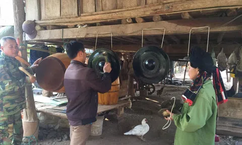 Sơn La: Trống chiêng - báu vật của người Thái Yên Châu