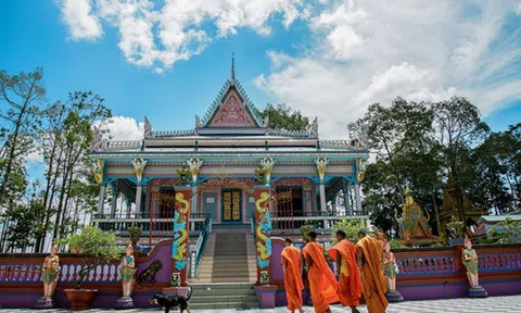 Độc đáo di sản văn hóa đồng bào Khmer đất chín rồng