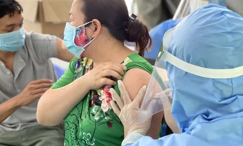 Kiều bào Mỹ đề nghị tặng người dân TPHCM 50.000 lọ vaccine Moderna