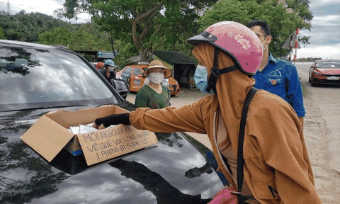 Từ thiện mùa dịch: Đừng để lòng tốt bị “trục lợi”