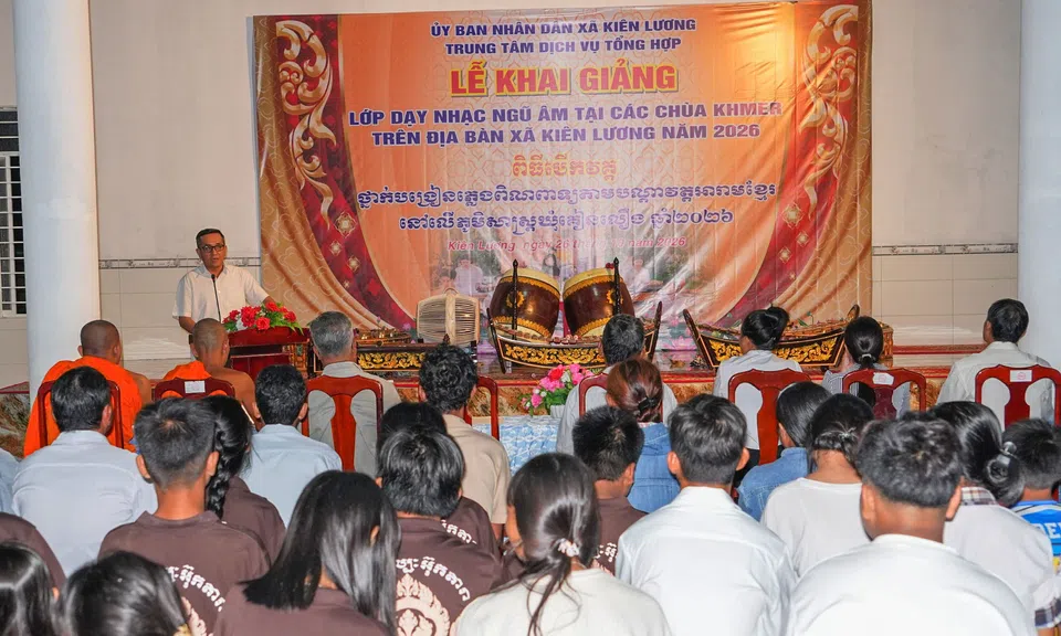 Xã Kiên Lương mở 2 lớp dạy nhạc Ngũ âm Khmer, góp phần gìn giữ di sản văn hóa